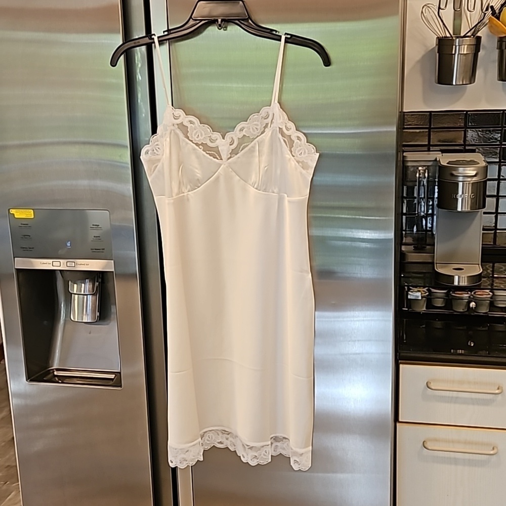 💕TRINA TURK💕 Liz Silk Blend Mini Slip Dress ~ White Medium M NWT